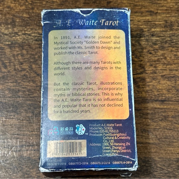 A.E. WAITE TAROT DECK HOLOGRAPHIC PRISMATIC CARDS MODEL #51916 - Picture 2 of 4